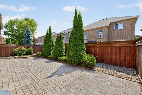 Photo 34 at 94 Destino Crescent, Vellore Village, Vaughan