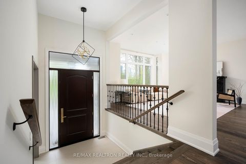 Photo 2 at 146 Empress Avenue, Willowdale East, Toronto