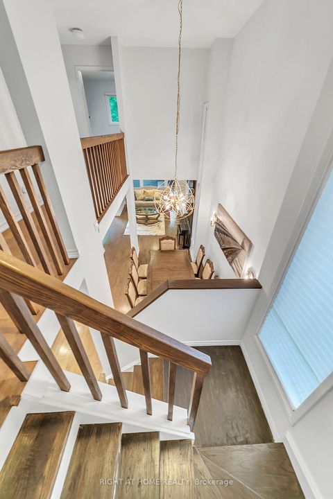 Photo 23 at 302 Mullen Drive, Brownridge, Vaughan