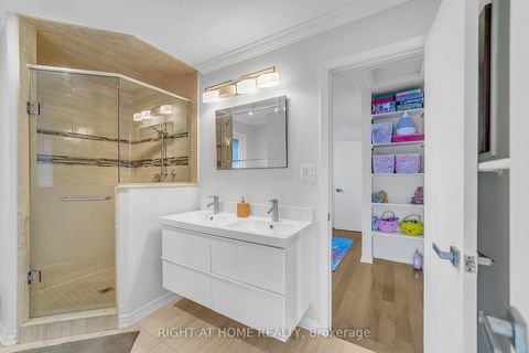 Photo 27 at 302 Mullen Drive, Brownridge, Vaughan