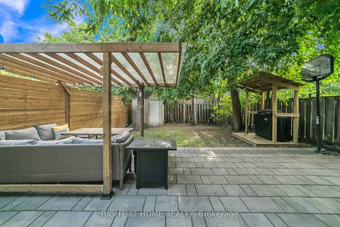 Photo 43 at 302 Mullen Drive, Brownridge, Vaughan