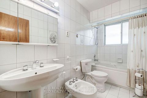 Photo 20 at 171 Tavistock Road, CFB, Toronto