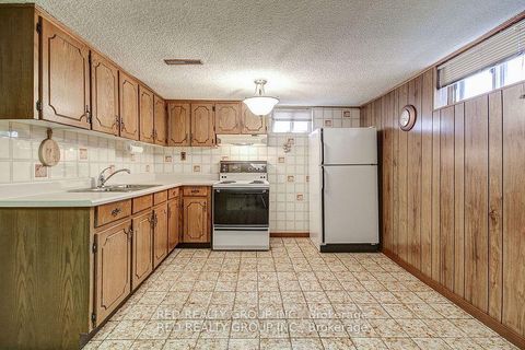 Photo 24 at 171 Tavistock Road, CFB, Toronto