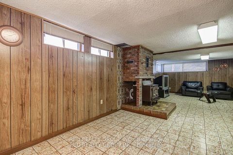 Photo 27 at 171 Tavistock Road, CFB, Toronto