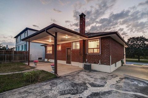 Photo 39 at 171 Tavistock Road, CFB, Toronto