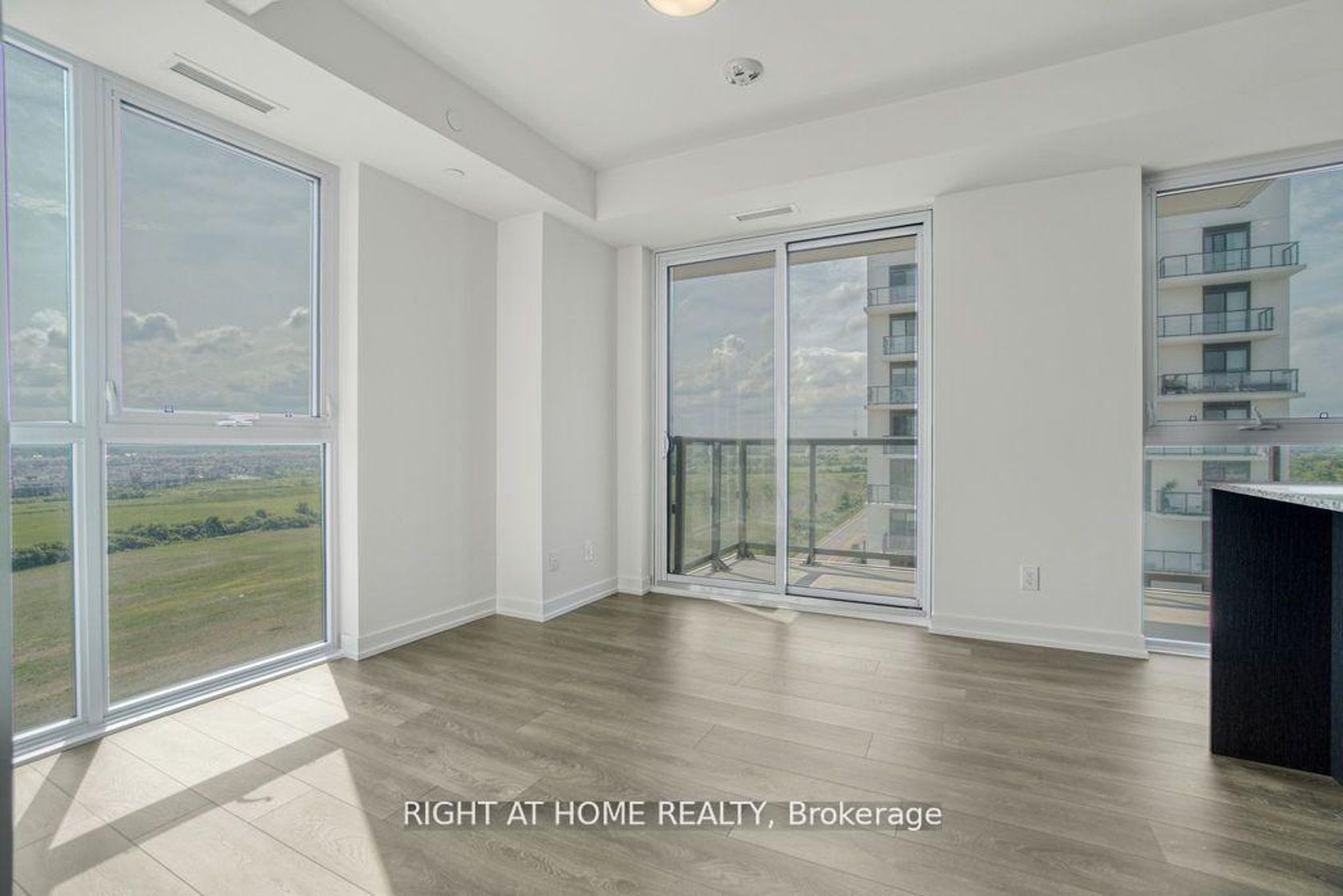 1207 - 335 Wheat Boom Drive, JM Joshua Meadows, Oakville 