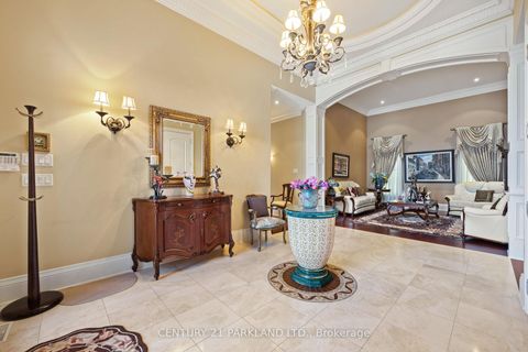 Photo 2 at 16 Boyle Drive, South Richvale, Richmond Hill