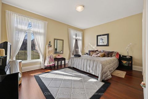 Photo 15 at 16 Boyle Drive, South Richvale, Richmond Hill