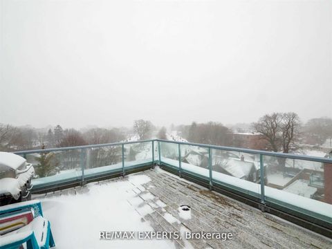 Photo 12 at 101 - 323 Kingston Road, The Beaches, Toronto