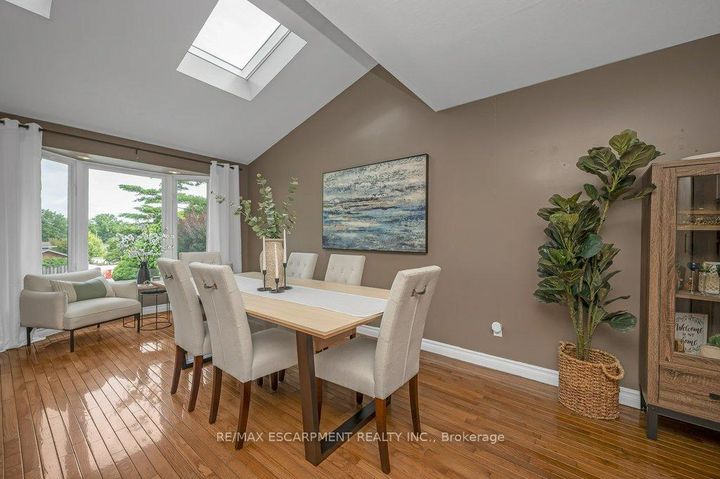 Photo 11 at 480 Mohawk Road W, Westcliffe, Hamilton
