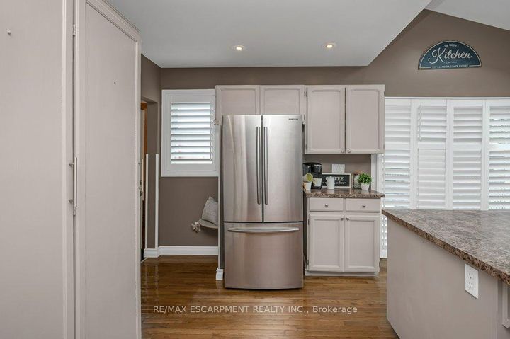Photo 12 at 480 Mohawk Road W, Westcliffe, Hamilton