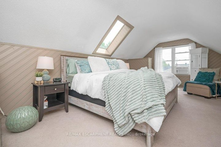 Photo 13 at 480 Mohawk Road W, Westcliffe, Hamilton
