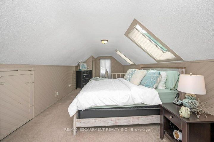 Photo 14 at 480 Mohawk Road W, Westcliffe, Hamilton