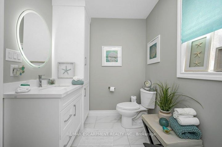 Photo 15 at 480 Mohawk Road W, Westcliffe, Hamilton