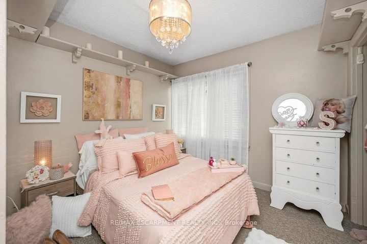 Photo 17 at 480 Mohawk Road W, Westcliffe, Hamilton