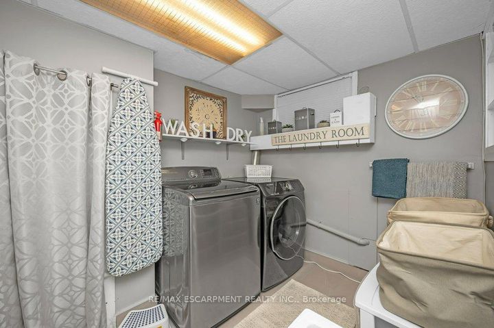 Photo 24 at 480 Mohawk Road W, Westcliffe, Hamilton