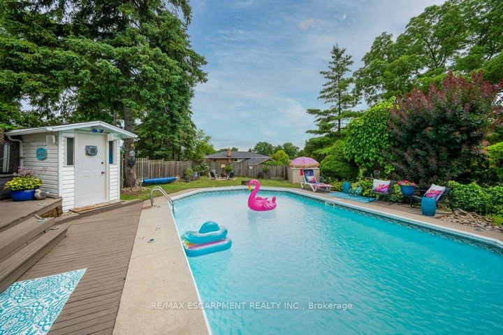 Photo 27 at 480 Mohawk Road W, Westcliffe, Hamilton