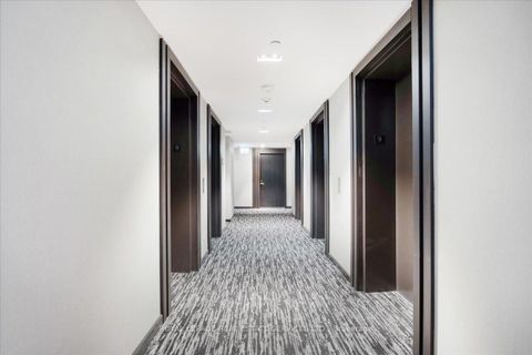 Photo 2 at 911 - 501 Yonge Street, Yonge Corridor, Toronto Photo 2 at 911 - 501 Yonge Street, Yonge Corridor, Toronto