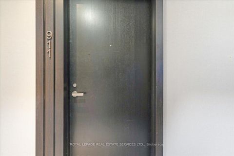 Photo 3 at 911 - 501 Yonge Street, Yonge Corridor, Toronto Photo 3 at 911 - 501 Yonge Street, Yonge Corridor, Toronto