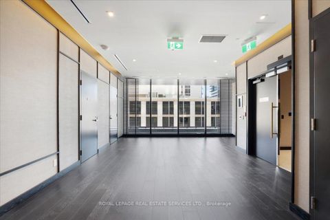 Photo 21 at 911 - 501 Yonge Street, Yonge Corridor, Toronto
