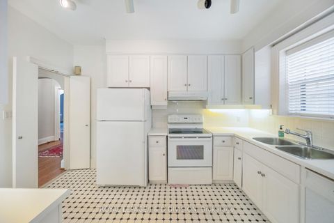 Photo 9 at 4 Highbourne Road, St. Clair, Toronto