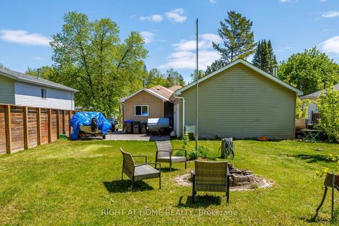 Photo 14 at 1024 Ferrier Avenue, Lefroy, Innisfil Photo 14 at 1024 Ferrier Avenue, Lefroy, Innisfil