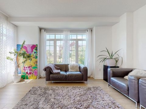 Photo 4 at 70 Hopewell Street, Kleinburg, Vaughan