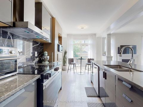 Photo 12 at 70 Hopewell Street, Kleinburg, Vaughan