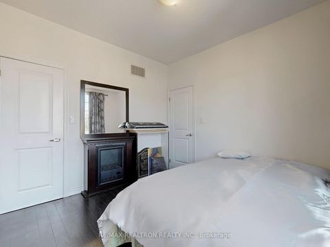 Photo 28 at 70 Hopewell Street, Kleinburg, Vaughan