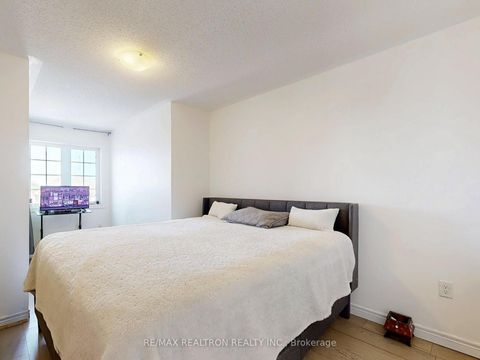 Photo 35 at 70 Hopewell Street, Kleinburg, Vaughan