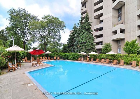 Photo 2 at B4 - 284 Mill Road, Markland Wood, Toronto