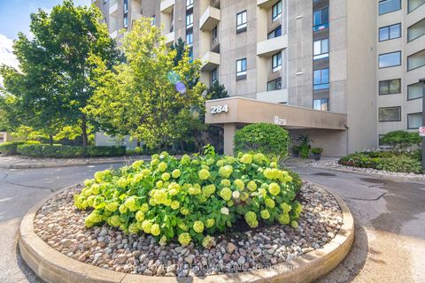 Photo 4 at B4 - 284 Mill Road, Markland Wood, Toronto