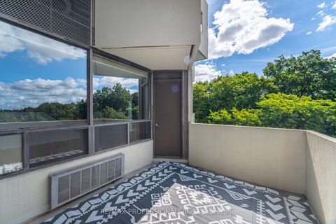 Photo 9 at B4 - 284 Mill Road, Markland Wood, Toronto