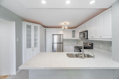 Photo 16 at B4 - 284 Mill Road, Markland Wood, Toronto