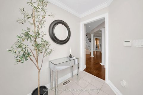 Photo 5 at 57 Deepsprings Crescent, Vellore Village, Vaughan