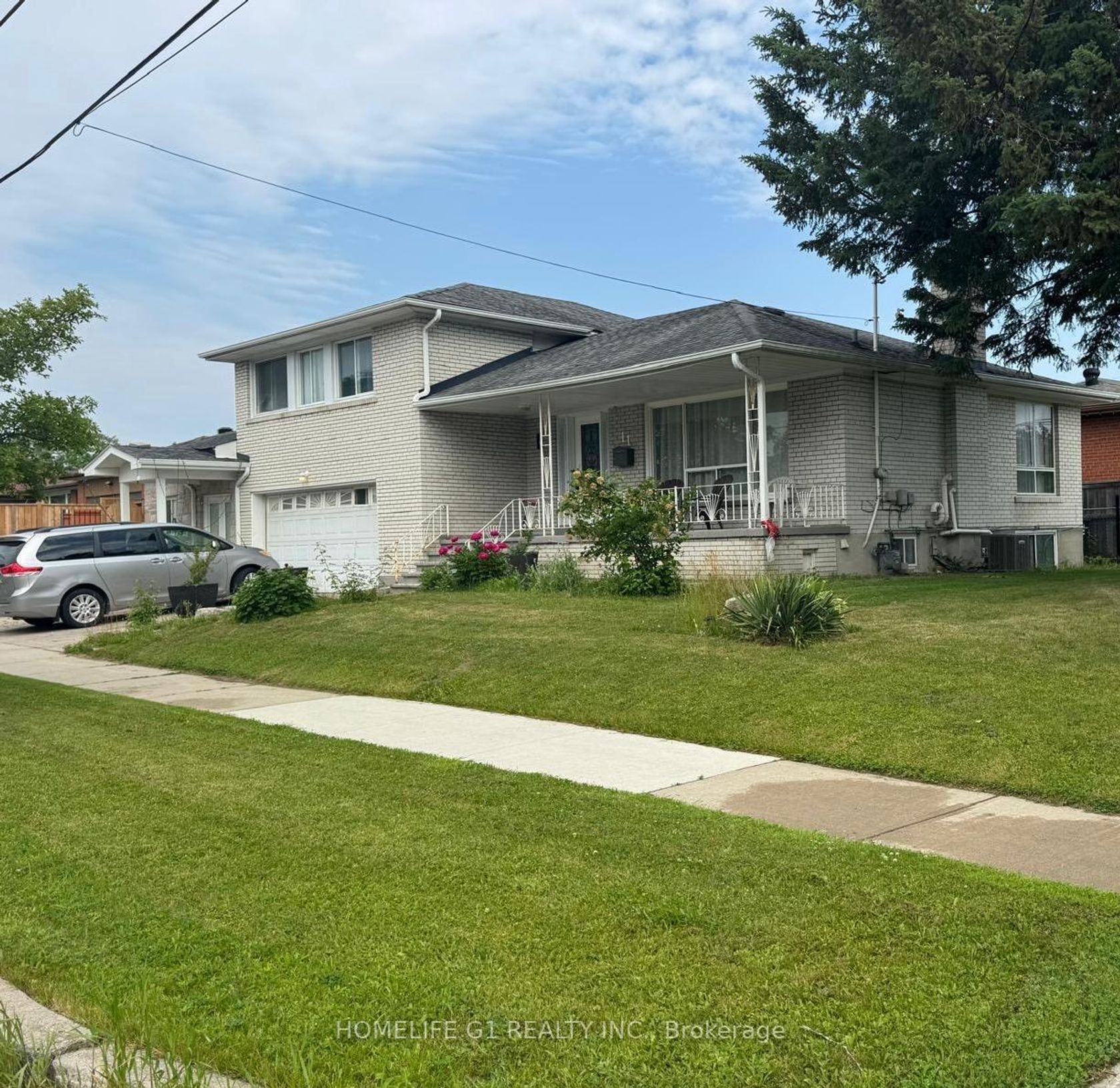 11 Islay Court, Pelmo Park W5, Toronto 
