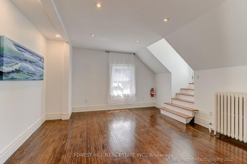 Photo 21 at 379 Huron Street, University, Toronto