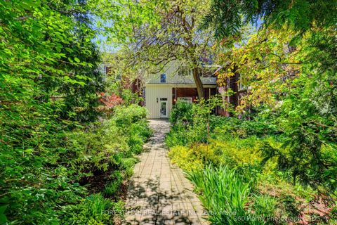 Photo 36 at 379 Huron Street, University, Toronto