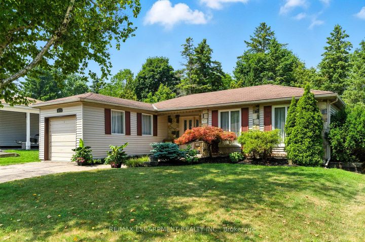 Photo 0 at 51 Pleasant Avenue, Dundas, Hamilton