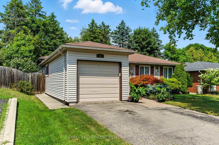 Photo 1 at 51 Pleasant Avenue, Dundas, Hamilton