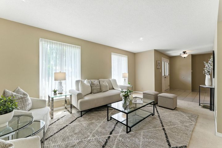Photo 5 at 51 Pleasant Avenue, Dundas, Hamilton