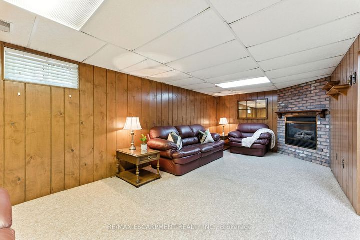 Photo 20 at 51 Pleasant Avenue, Dundas, Hamilton