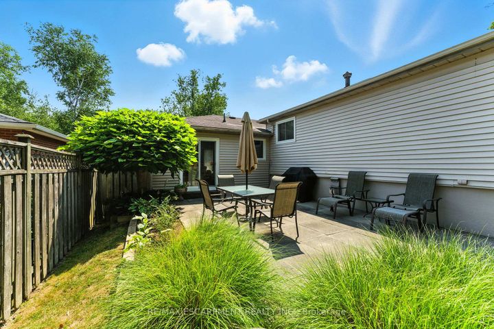 Photo 29 at 51 Pleasant Avenue, Dundas, Hamilton