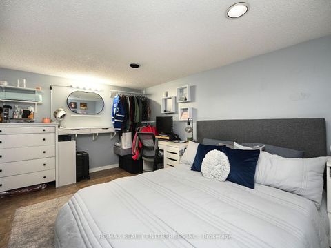 Photo 33 at 13 Avon Park Drive, Queensway, Toronto