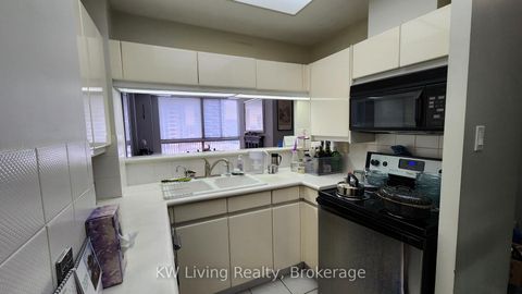 Photo 12 at PH-F - 7 Broadway Avenue, Mount Pleasant West, Toronto