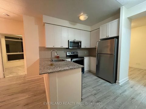 Photo 1 at 610 - 125 Village Green Square, Agincourt North, Toronto