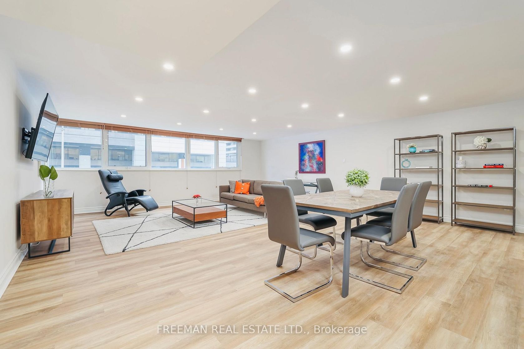204 - 360 Bloor Street E, Moore Park, Toronto 