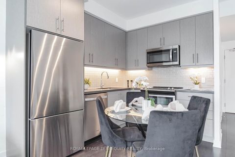 Photo 11 at 302 - 85 Oneida Crescent, Langstaff, Richmond Hill