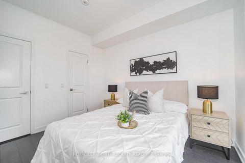 Photo 15 at 302 - 85 Oneida Crescent, Langstaff, Richmond Hill