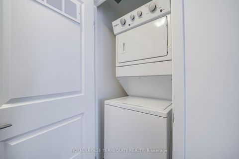 Photo 20 at 302 - 85 Oneida Crescent, Langstaff, Richmond Hill